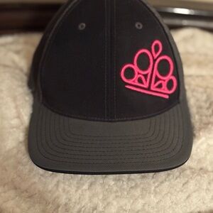 Men’s Paparazzi Black and Pink Cap